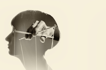 Những dấu hiệu bạn đang bị thao túng tâm lý nơi công sở