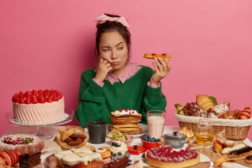 Emotional Eating - Khi ta ăn vì… buồn
