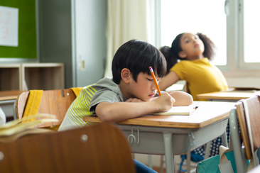 4 độ tuổi khủng hoảng trong giai đoạn trưởng thành của trẻ