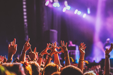 Nếu bạn đang tìm một liệu pháp “Đầu tư cảm xúc” mới, hãy thử đi đu concert!