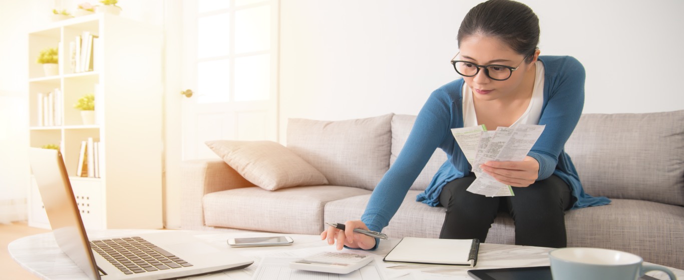 Có nên mua bảo hiểm nhân thọ khi tài chính eo hẹp?