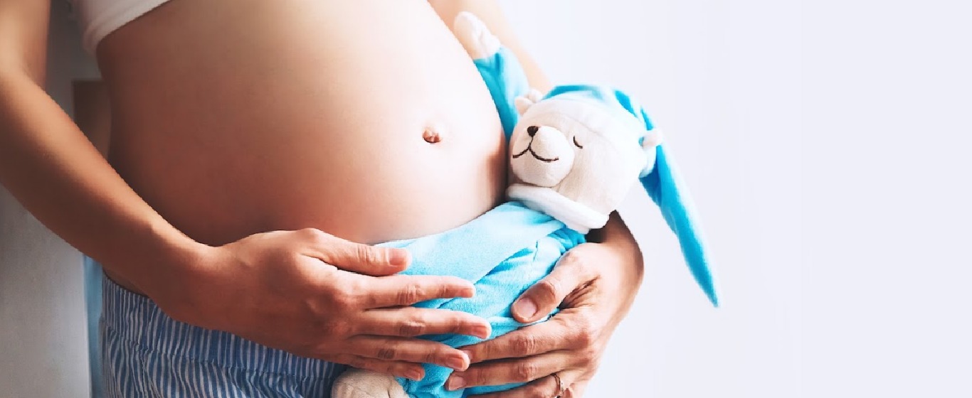 Mua bảo hiểm y tế trước khi sinh bao lâu mới sử dụng được?