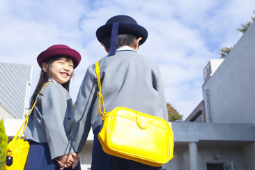 Cùng con đi học mẫu giáo