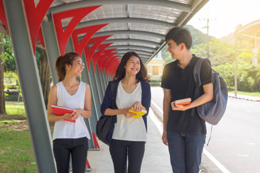 Giúp con chọn bạn mà chơi như thế nào?