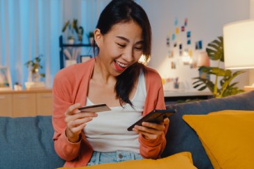 Nếu được quay về tuổi 20, tôi sẽ dặn mình những điều này để tài chính luôn dư dả