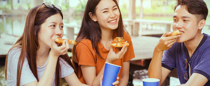 13 thói quen ăn uống không lành mạnh bạn nên thay đổi sớm