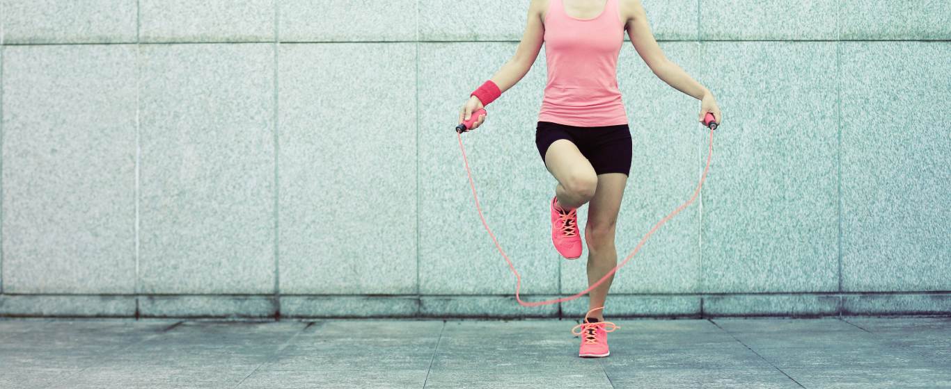 Dành 6 phút nhảy dây mỗi ngày để sở hữu cơ thể săn chắc