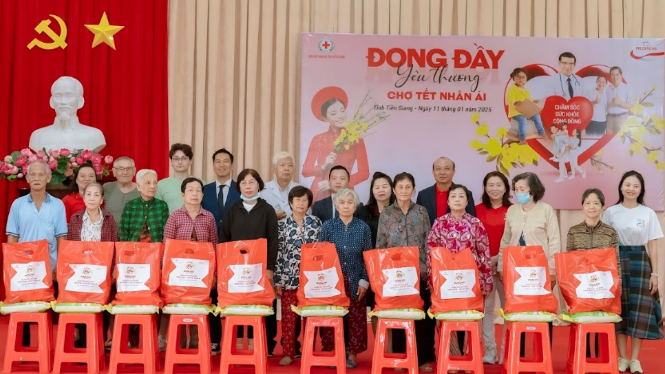 Chương trình "Đong đầy yêu thương" tại Tiền Giang