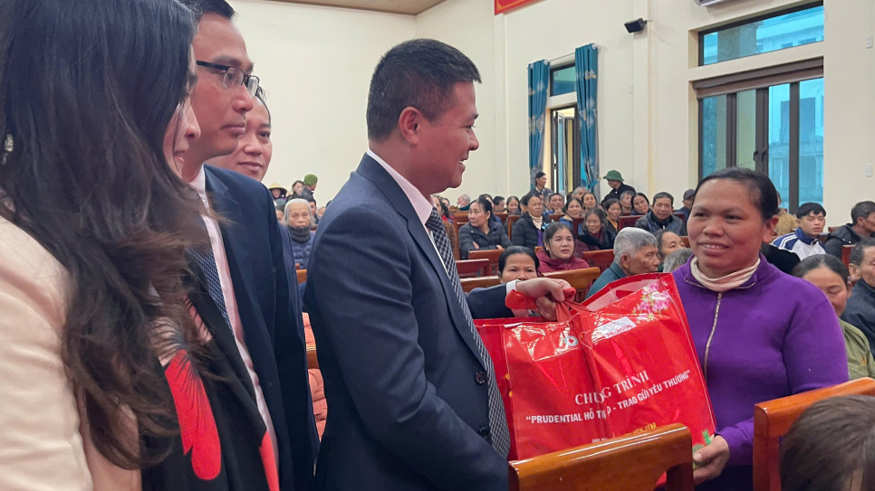 Chương trình Hỗ trợ gạo - Tết nhân ái tại Hà Tĩnh