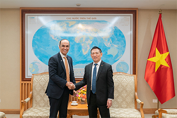 Tổng Giám Đốc Tập đoàn Prudential tái khẳng định cam kết dài hạn với Việt Nam trong buổi đối thoại cấp cao
