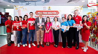 Hàng trăm nhân viên, tư vấn viên Prudential hiến máu hưởng ứng Lễ hội Xuân Hồng