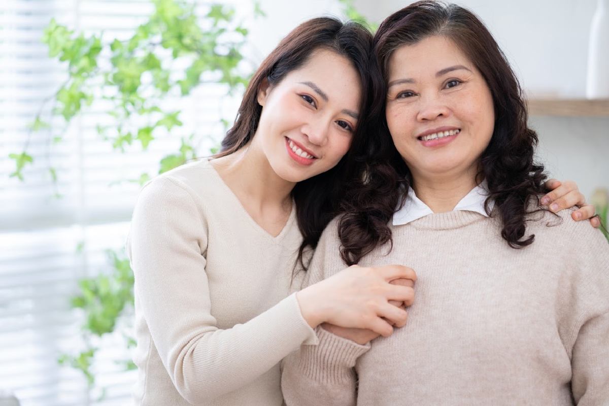 bao-hiem-cho-nguoi-gia-hieu-du-chon-dung-de-an-tam-vui-song-1200x800-6