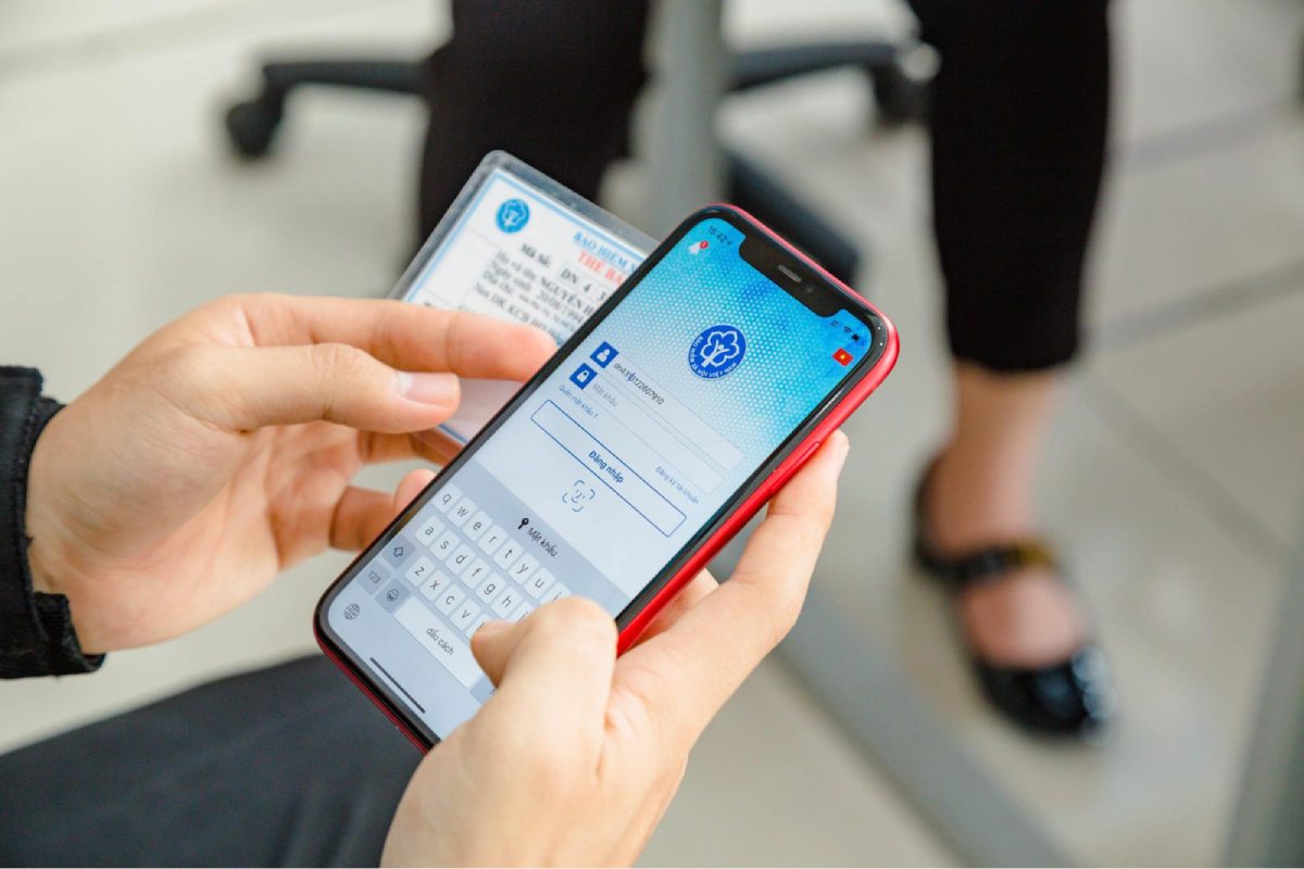 cach-mua-bao-hiem-y-te-tu-nguyen-moi-nhat-gia-va-thu-tuc-dang-ky-1200x800-7