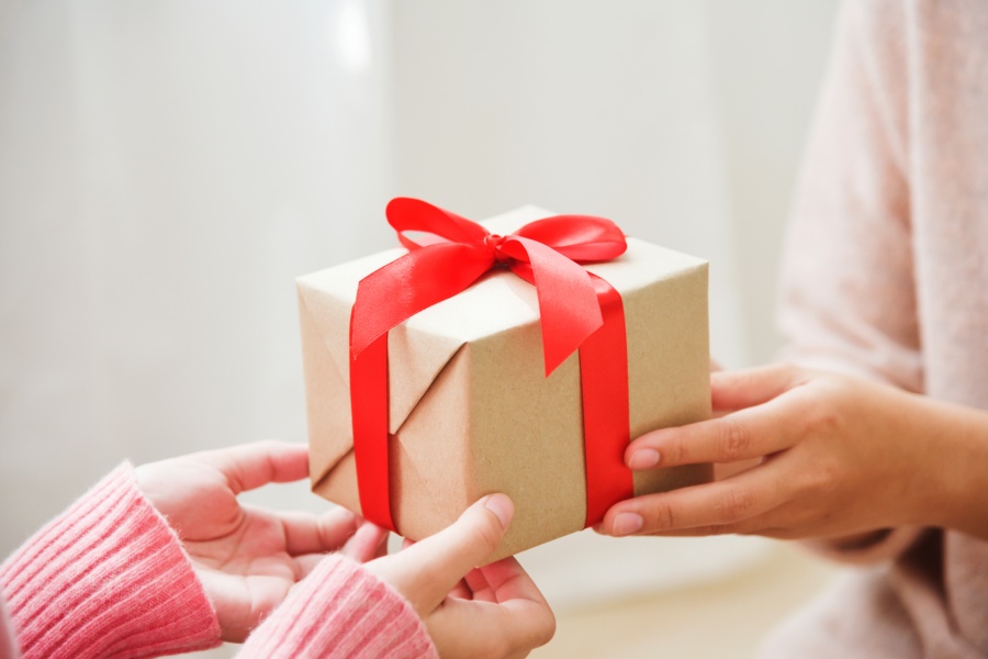 bai-viet-cai-thien-moi-quan-he-chi-voi-12-hanh-dong-don-gian-02