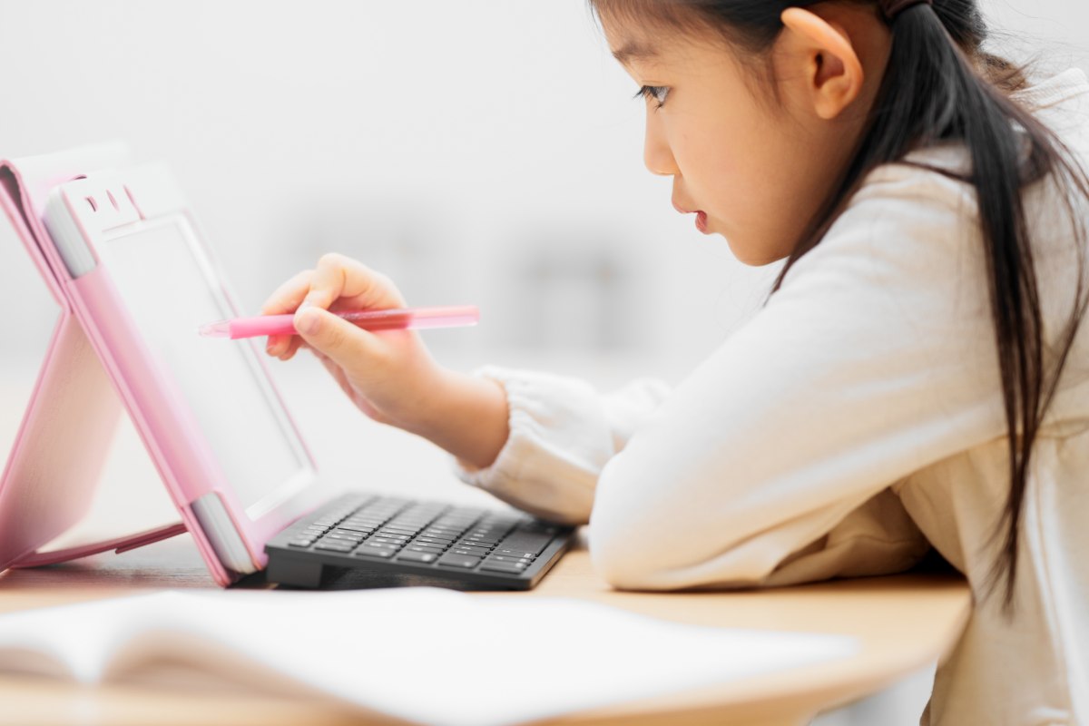 ap-luc-cho-con-nhu-the-nao-la-du-1200x800-2