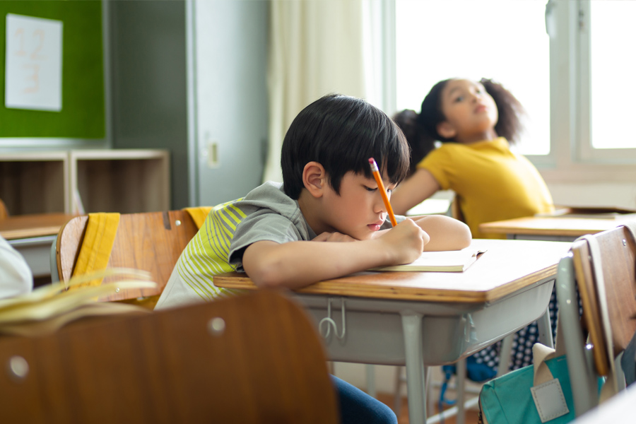 bon-do-tuoi-khung-hoang-trong-giai-doan-truong-thanh-cua-tre-1200x800-3