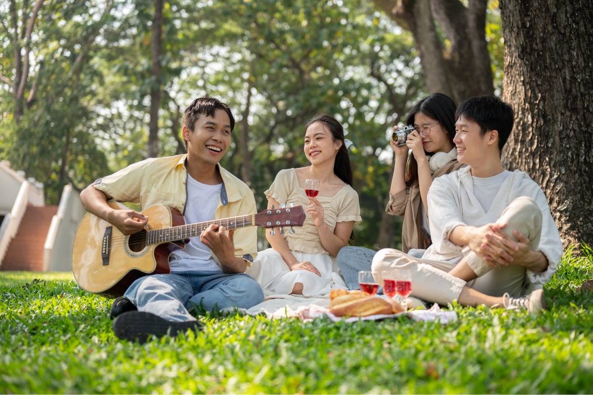 Gen Z là ai – và vì sao chúng ta xứng đáng được thấu hiểu