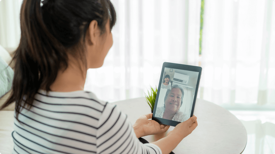 Làm sao để dành thời gian ở bên và chăm sóc cha mẹ?