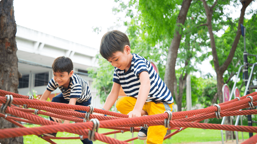 Trao thái độ sống tích cực cho trẻ