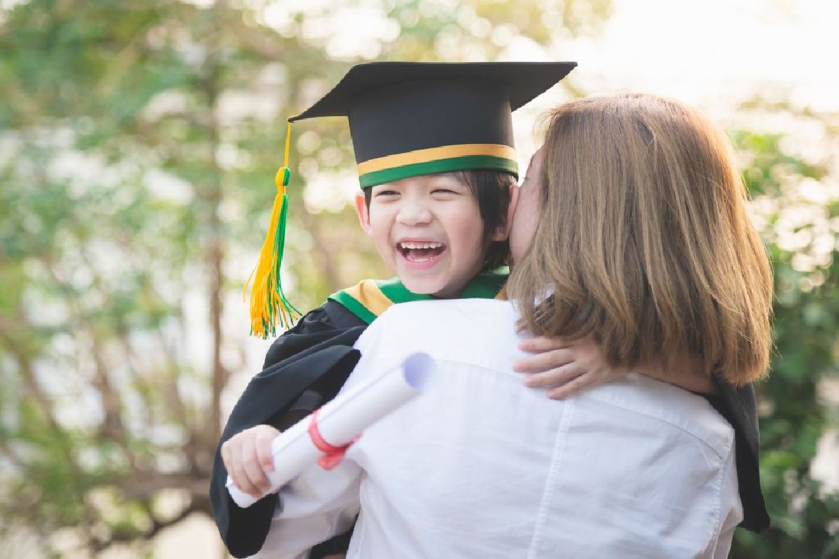 bao-hiem-an-sinh-giao-duc-la-gi-co-nen-mua-cho-con-khong-1200x800-2