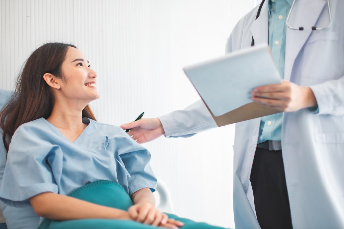 bảo hiểm nhân thọ giúp bạn có điểm tựa chăm sóc sức khỏe