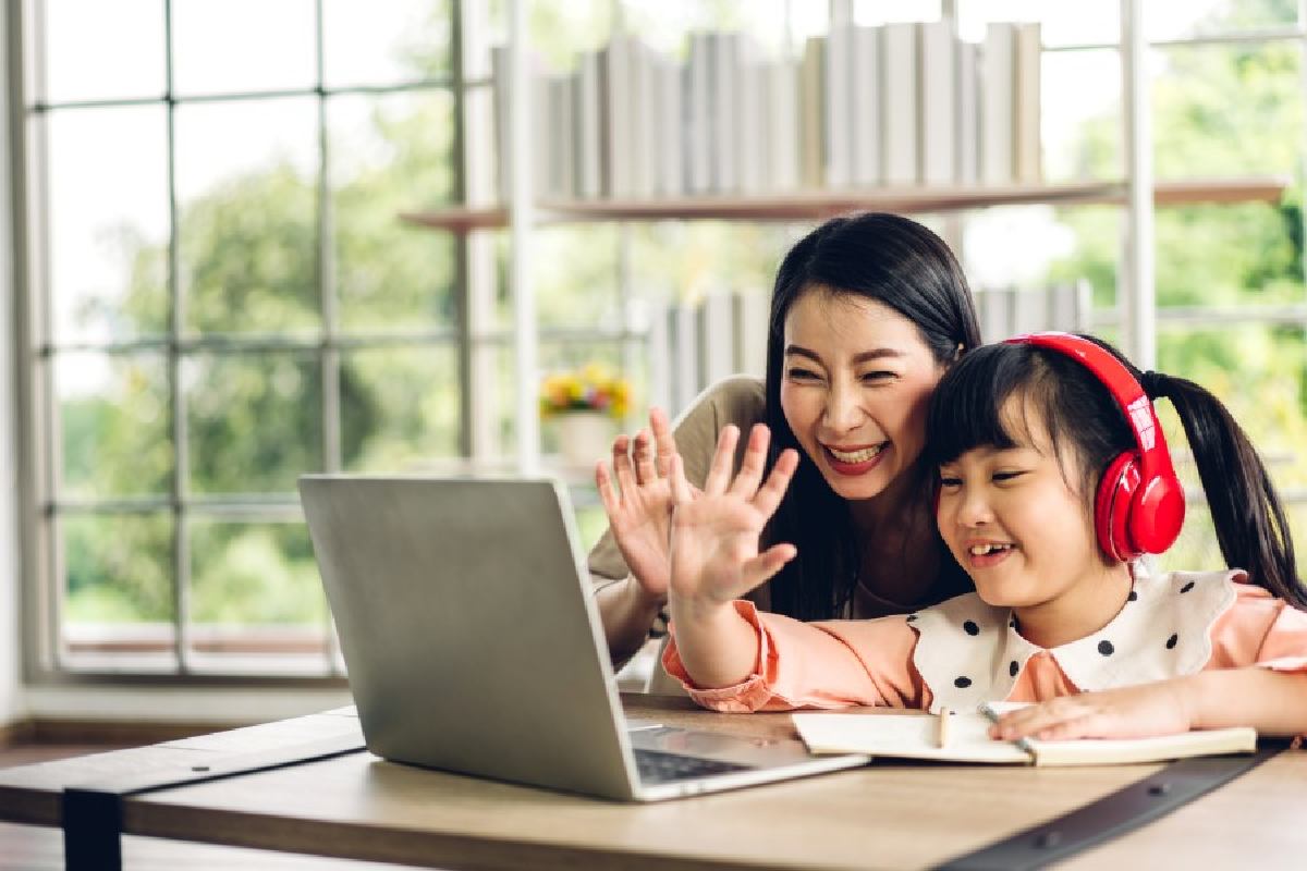 co-nen-cho-con-di-du-hoc-va-cach-chuan-bi-hanh-trang-cho-con-1200x800-5