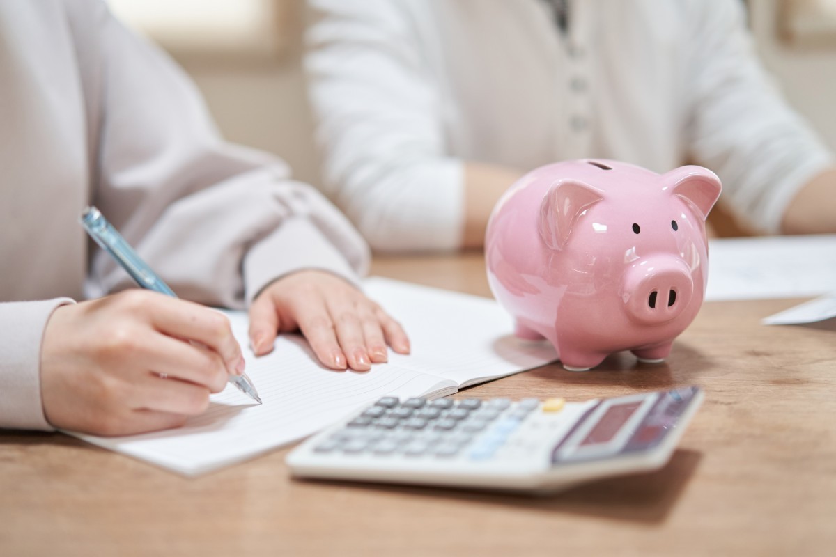 Quản lý chi tiêu trong gia đình hàng tháng như thế nào hợp lý?