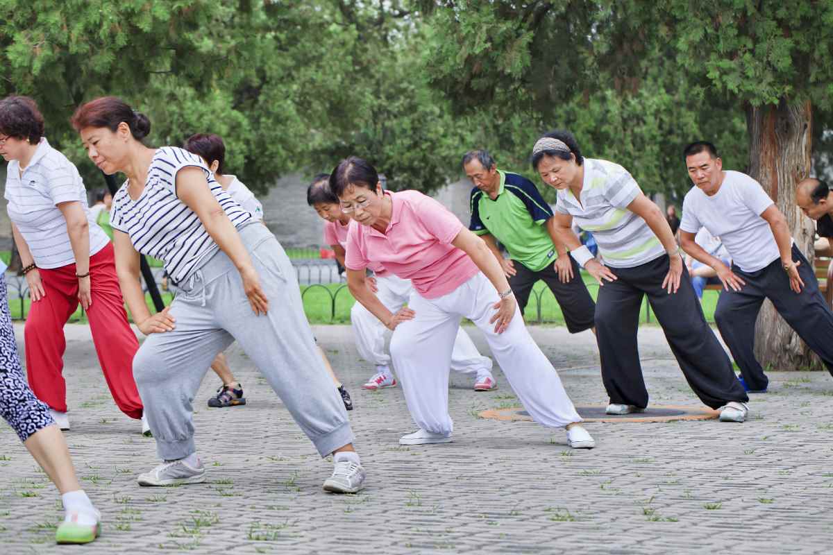 5-cach-cham-soc-suc-khoe-phu-nu-o-do-tuoi-50-1200x800-1