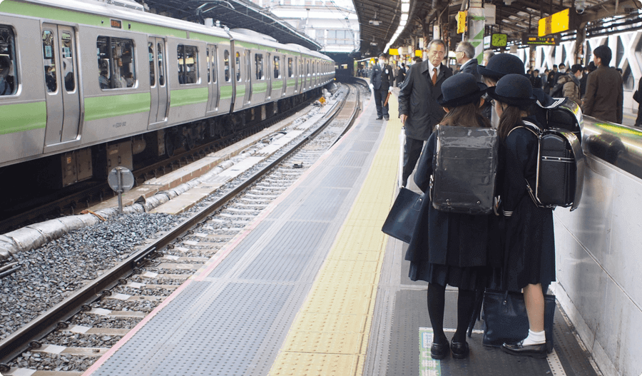 bai-viet-bi-mat-phia-sau-voc-dang-thanh-manh-va-can-doi-cua-nguoi-nhat-la-gi-04