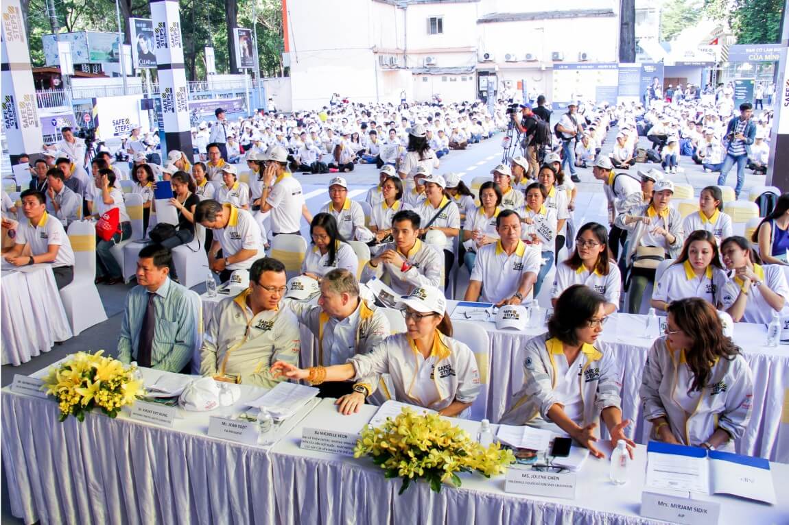 Hình ảnh lễ khởi động chiến dịch SAFE STEPS - Các Bước An Toàn Đường Bộ
