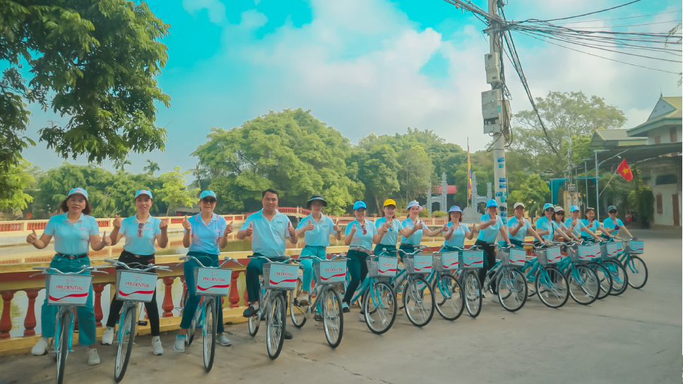 Chương trình "Cùng em đến trường" diễn ra tại Hà Nội